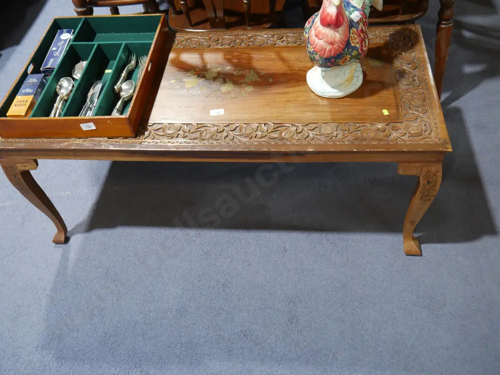 Coffee table Image 1++