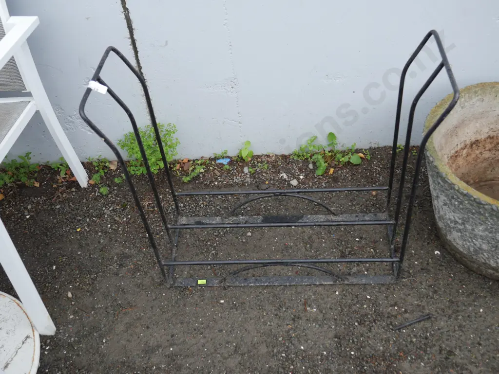 Firewood holder Image 1++