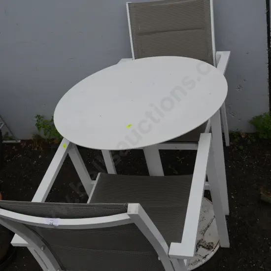 Metal table and 2 chairs