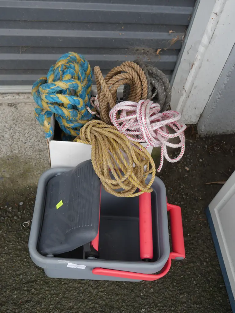 Mop bucket and assorted rope Image 1++