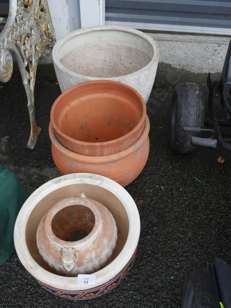Assorted plant pots Image 1++