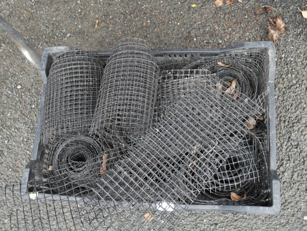 Gutter guard Image 1++