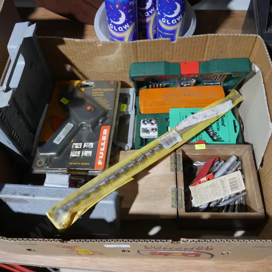 Grinder set, screwdriver bits etc