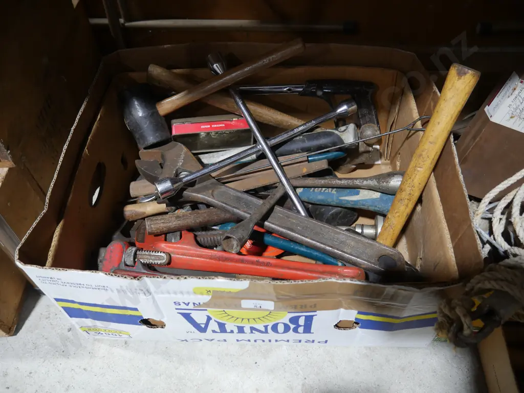 Box of tools Image 1++