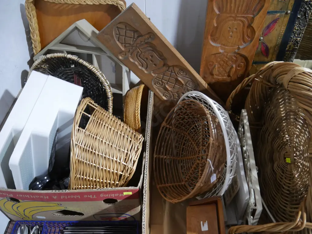 3 boxes cane baskets, plate stands etc Image 1++