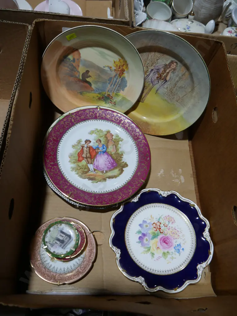 Assorted china plates Image 1++