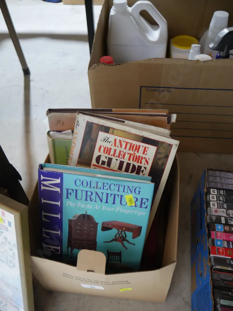 Antiques, furniture guide books Image 1++