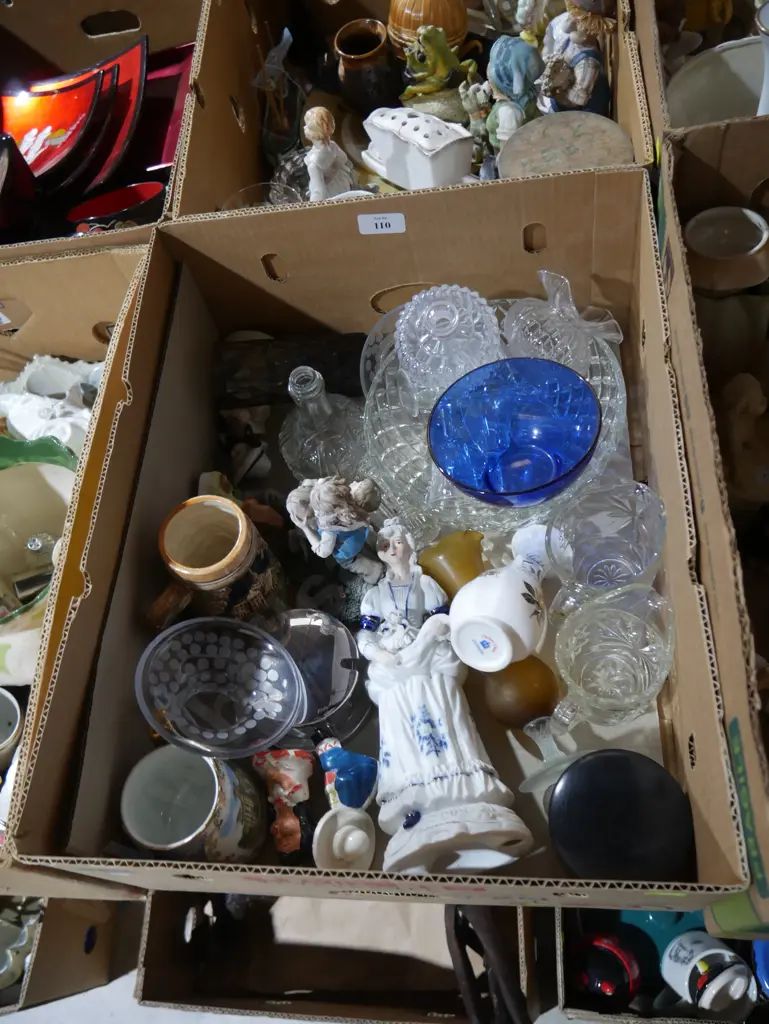 Glassware, figurines etc Image 1++