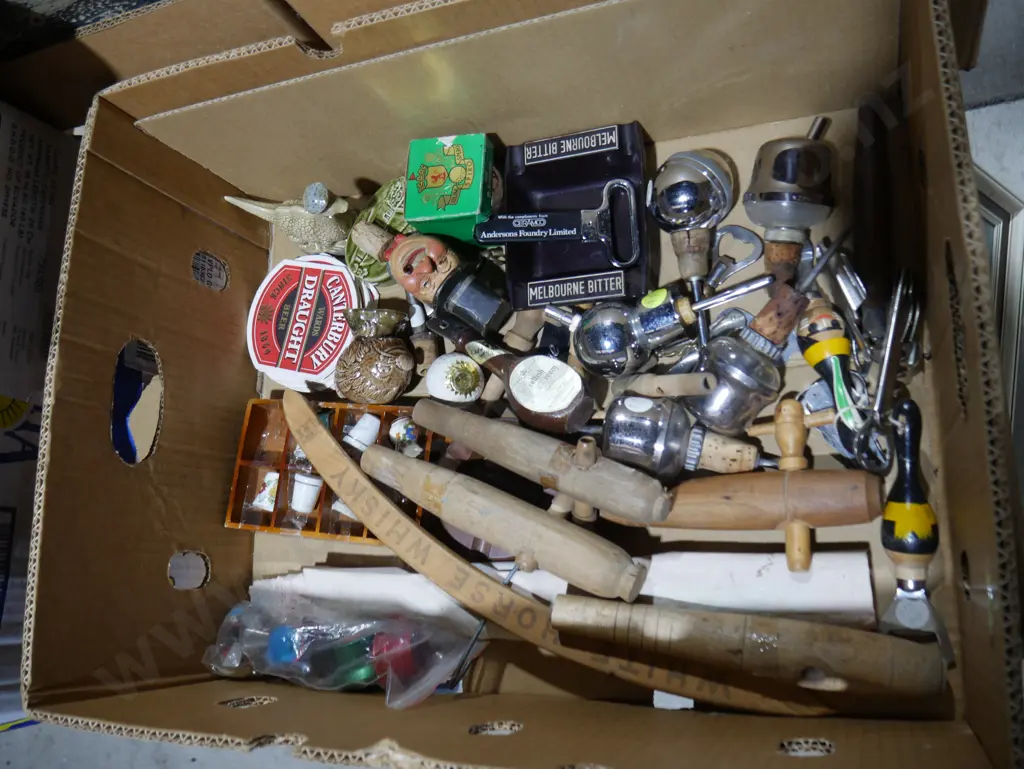 Assorted alcohol nip pourers etc Image 1++