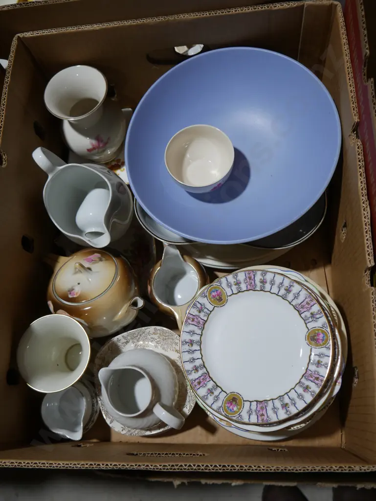 Assorted china Image 1++