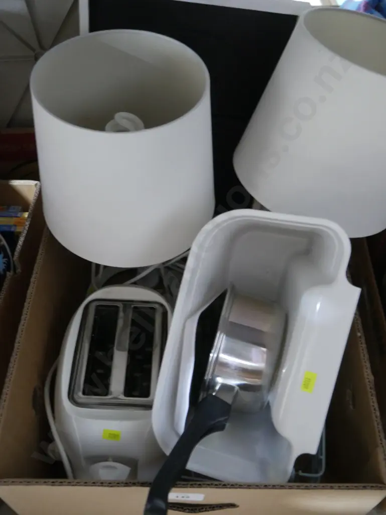 Kitchenware, lamps etc Image 1++