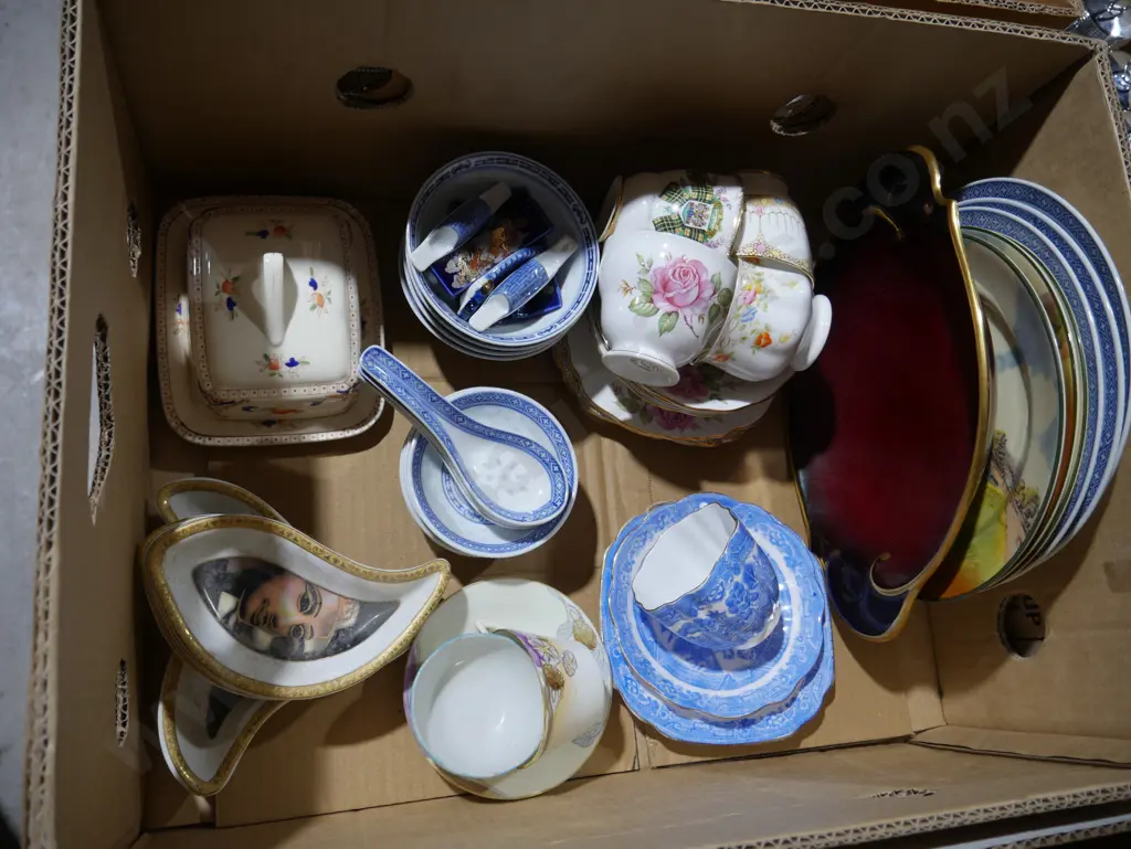 Assorted trios, Royal Doulton plates etc Image 1++