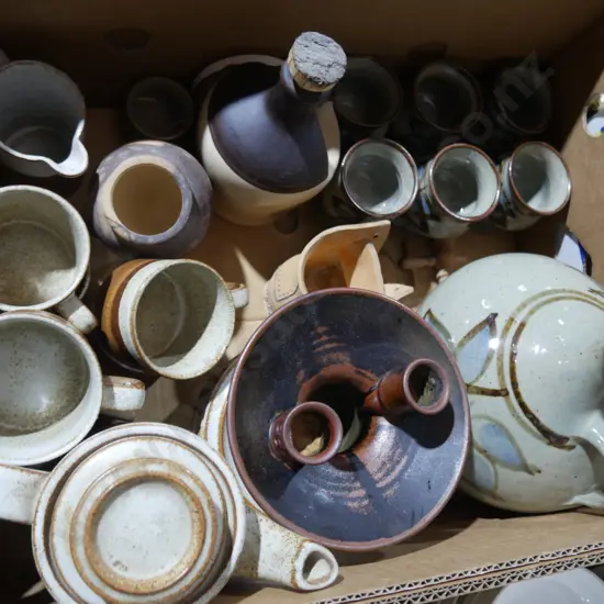 Assorted pottery