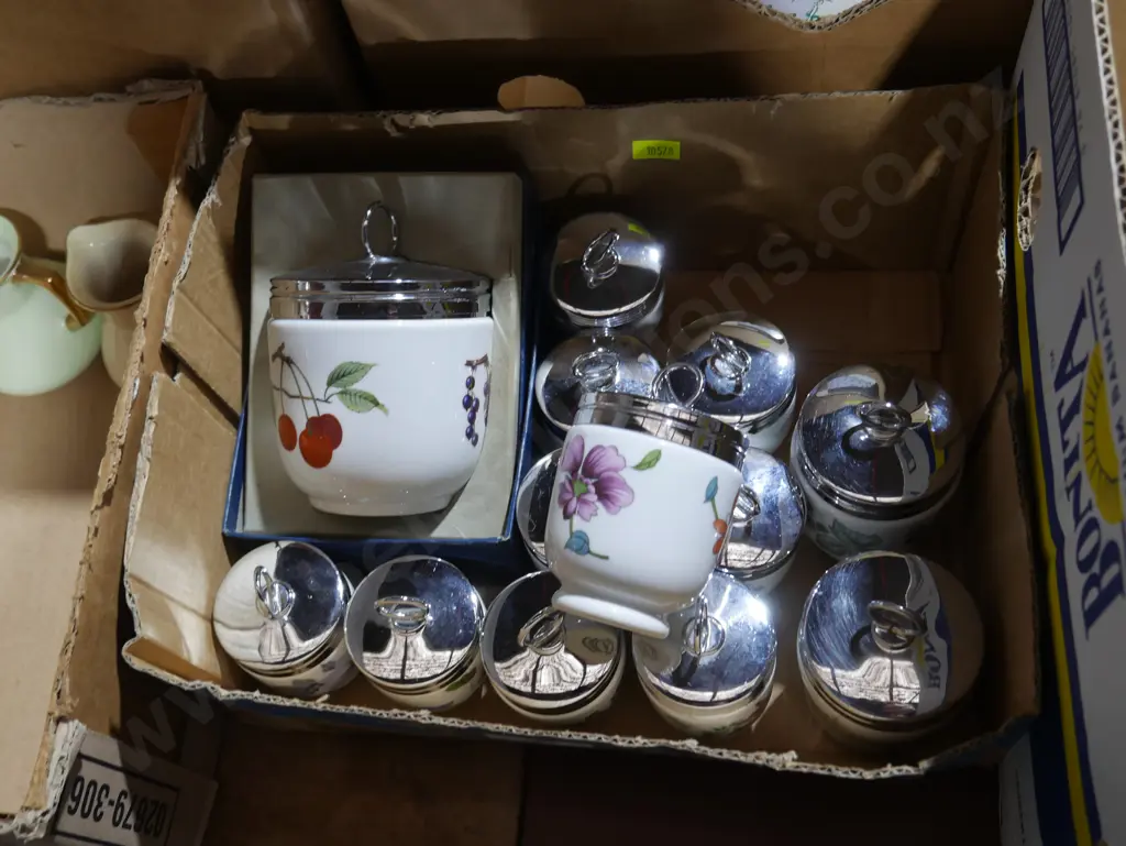 Assorted Royal Worcester coddlers Image 1++