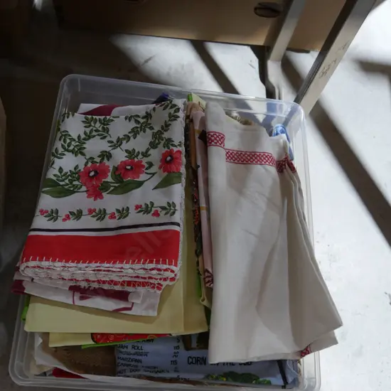 Assorted tea towels etc