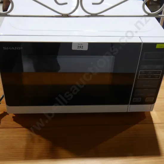 Sharp microwave