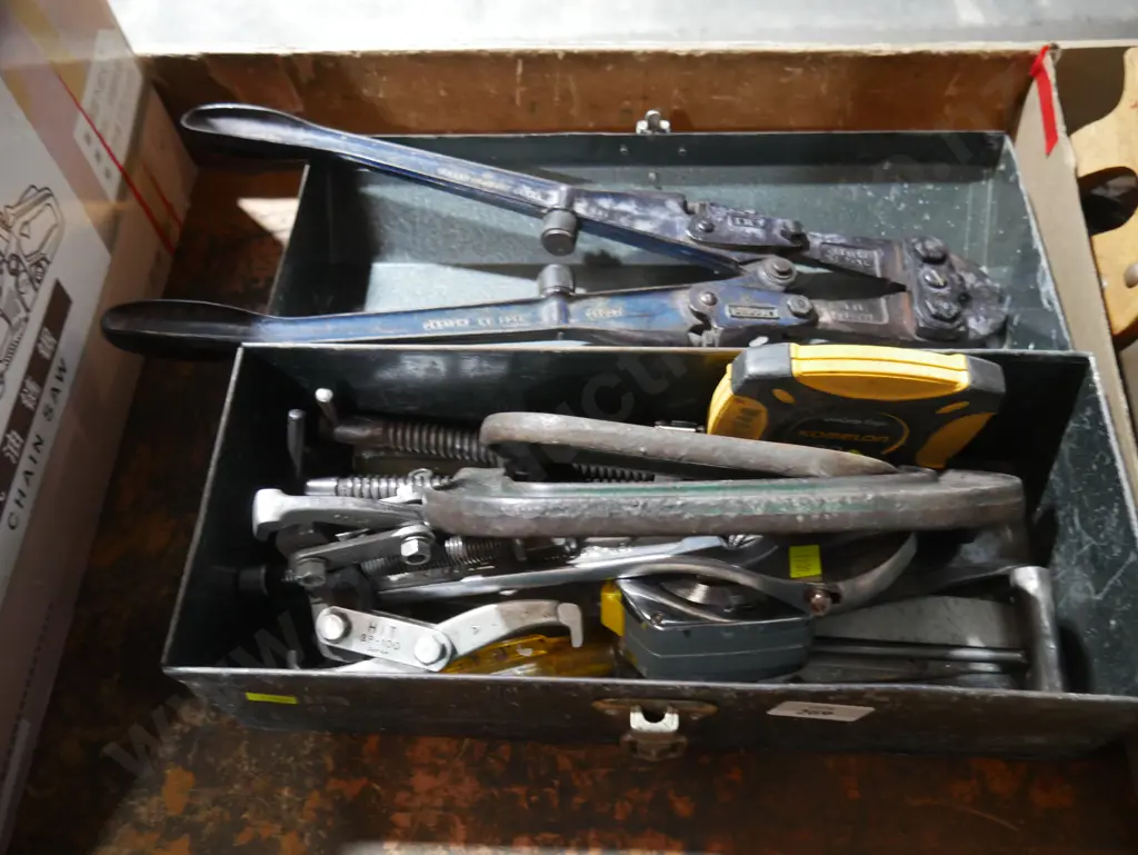 Toolbox and tools Image 1++