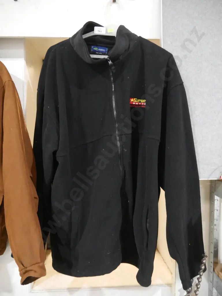 Polar fleece means jacket size three XL Image 1++
