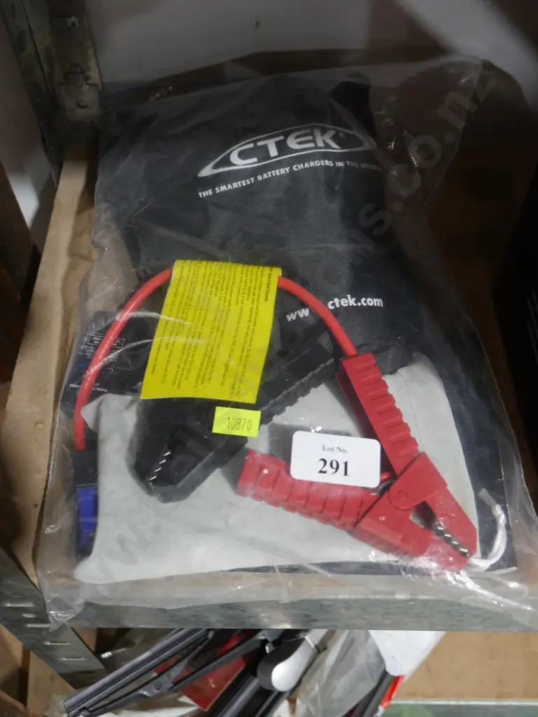 Battery charger Image 1++