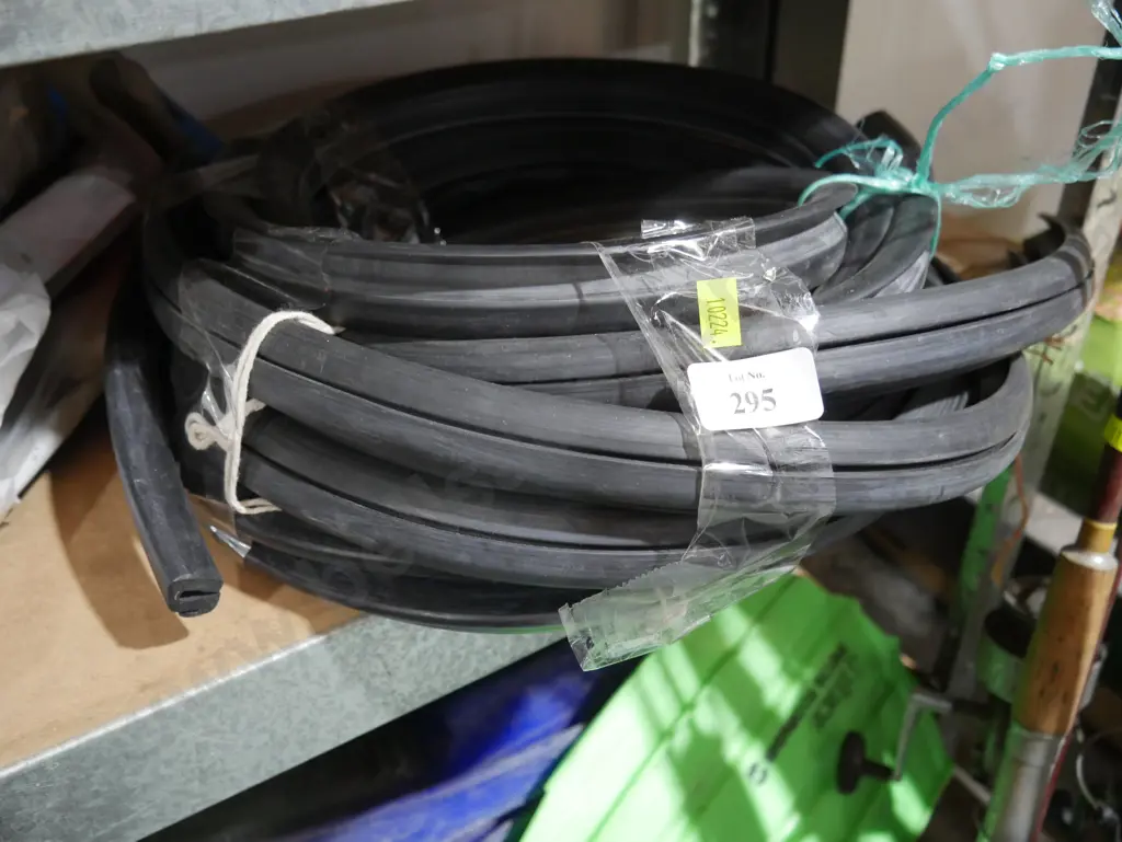 Rubber seal Image 1++