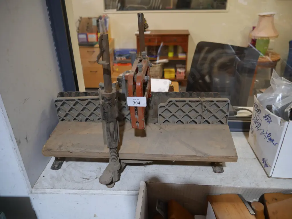 Mitre saw stand Image 1++