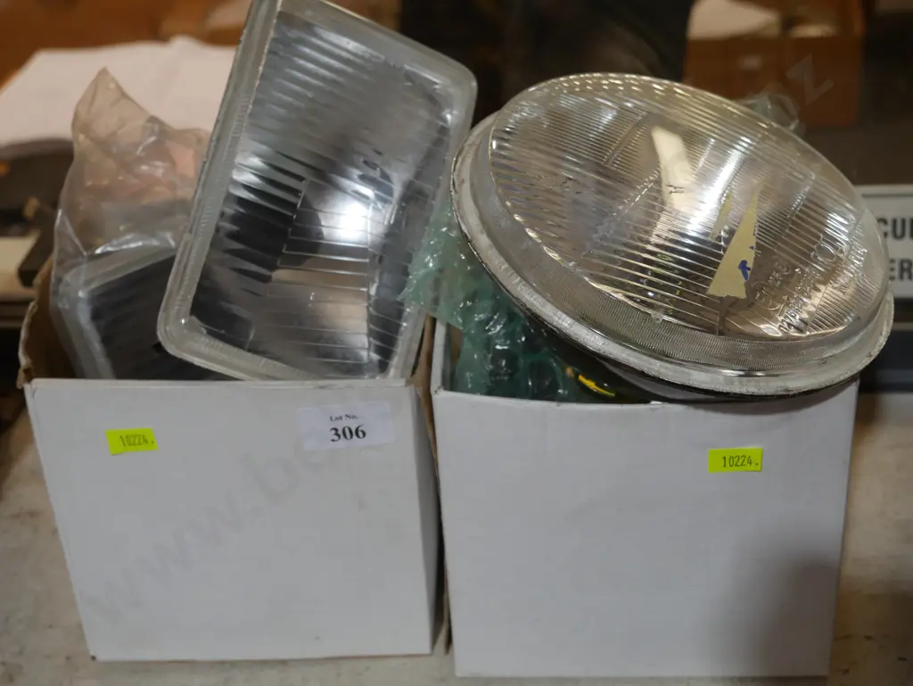 Vintage car headlights Image 1++