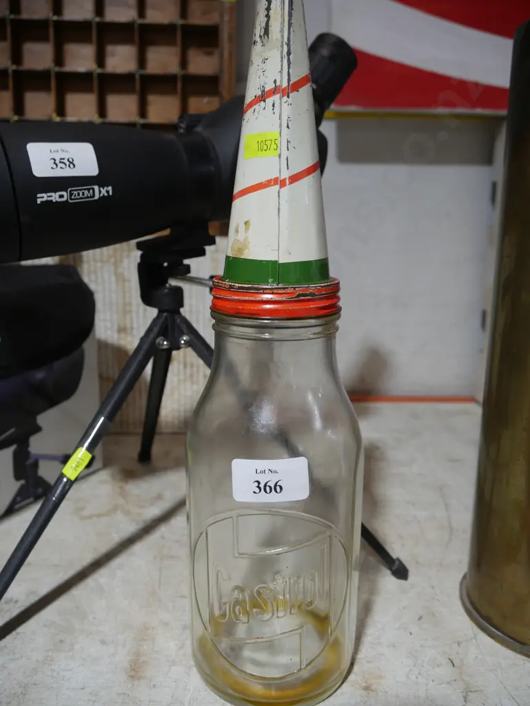 Castrol glass oil bottle Image 1++