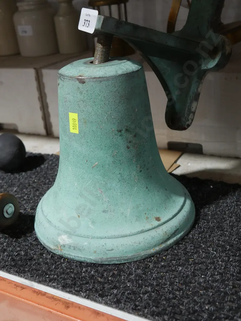 Brass Bell Image 1++