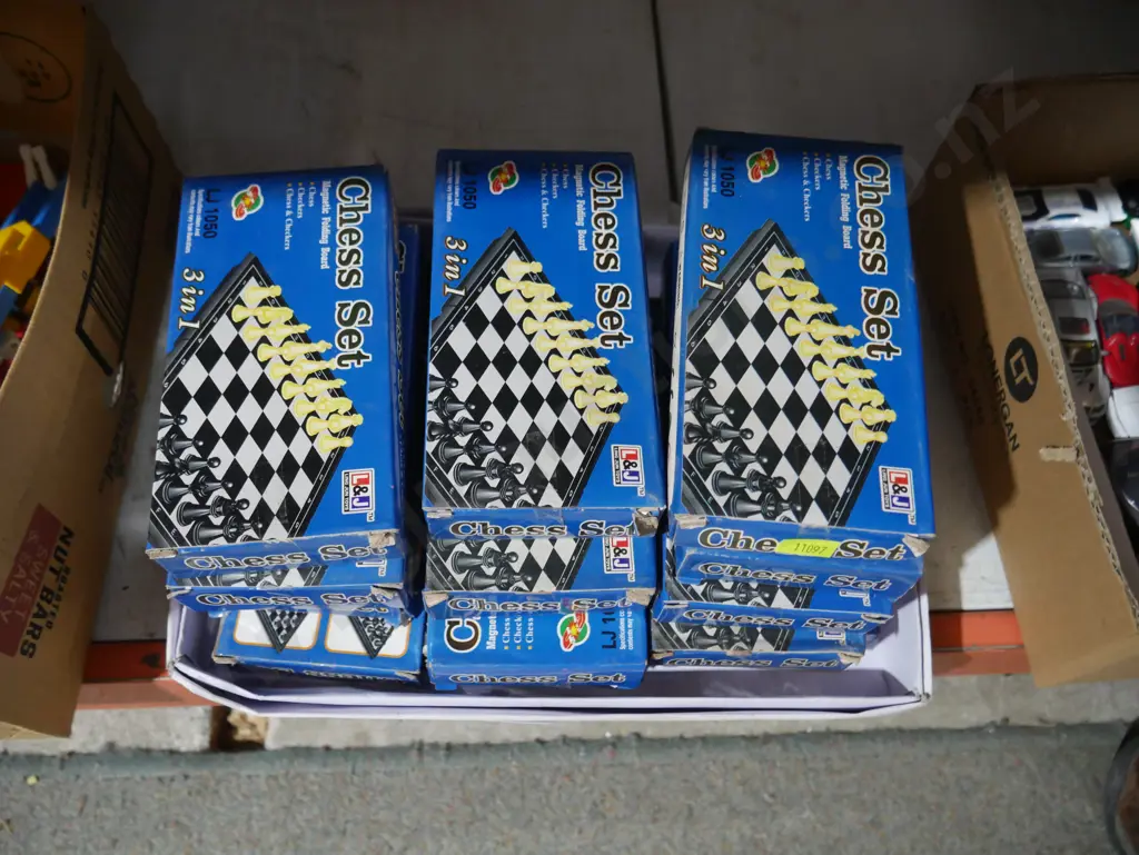 Assorted chess sets Image 1++
