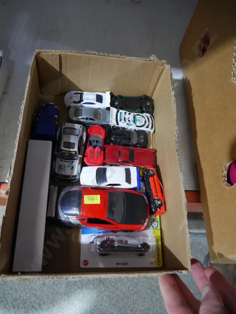Assorted toy cars etc Image 1++