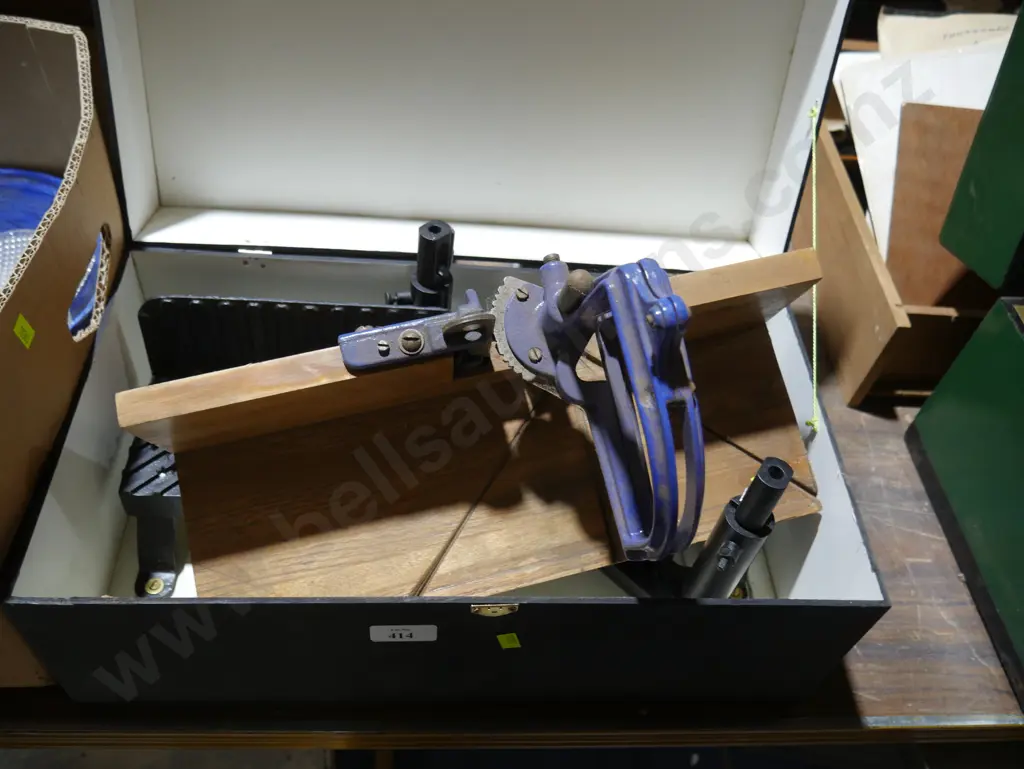 2 mitre saw stands Image 1++