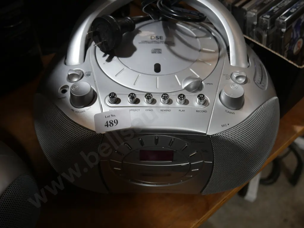 Portable radio CD player Image 1++