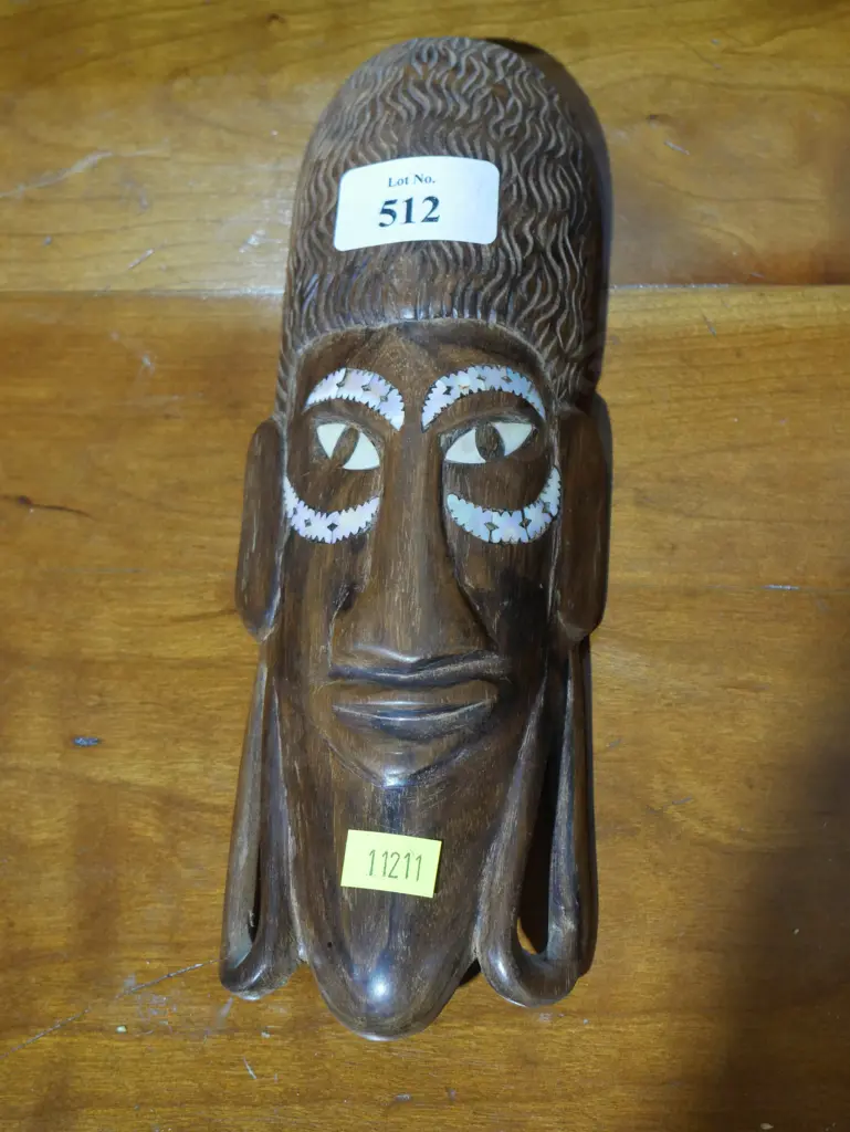 Oriental wall hanging Image 1++