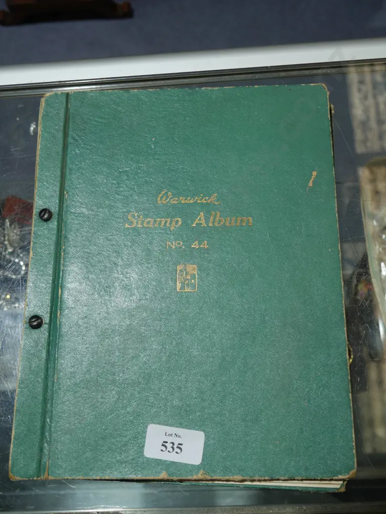 Stamp album Green Image 1++