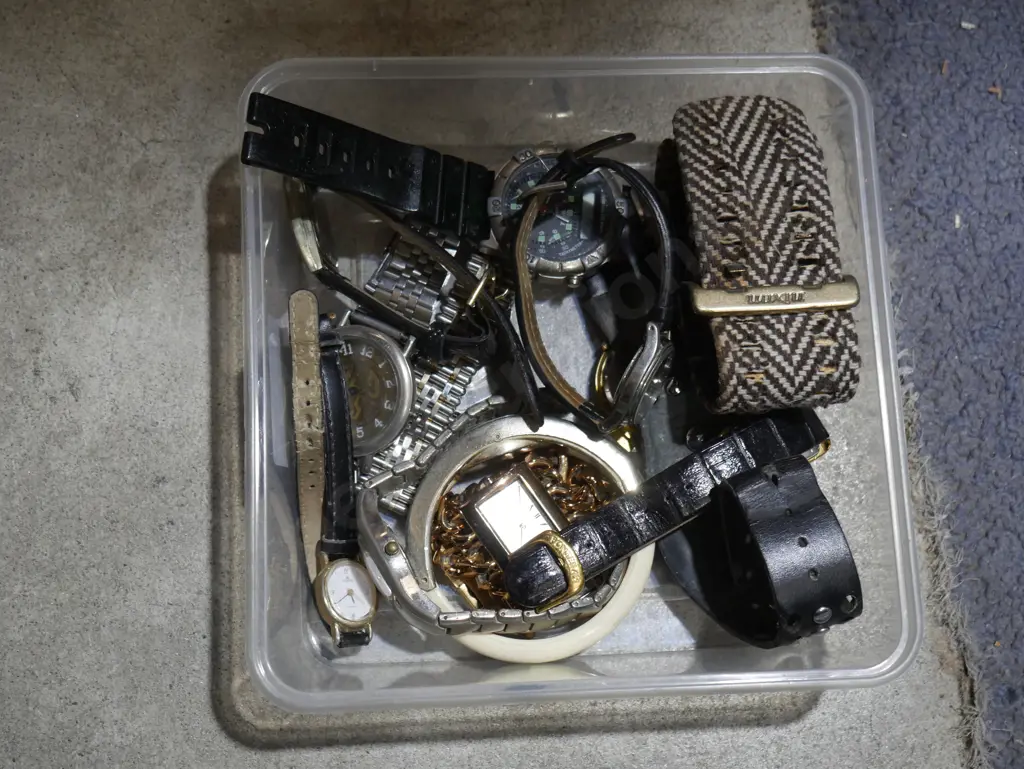 Assorted wrist watches Image 1++