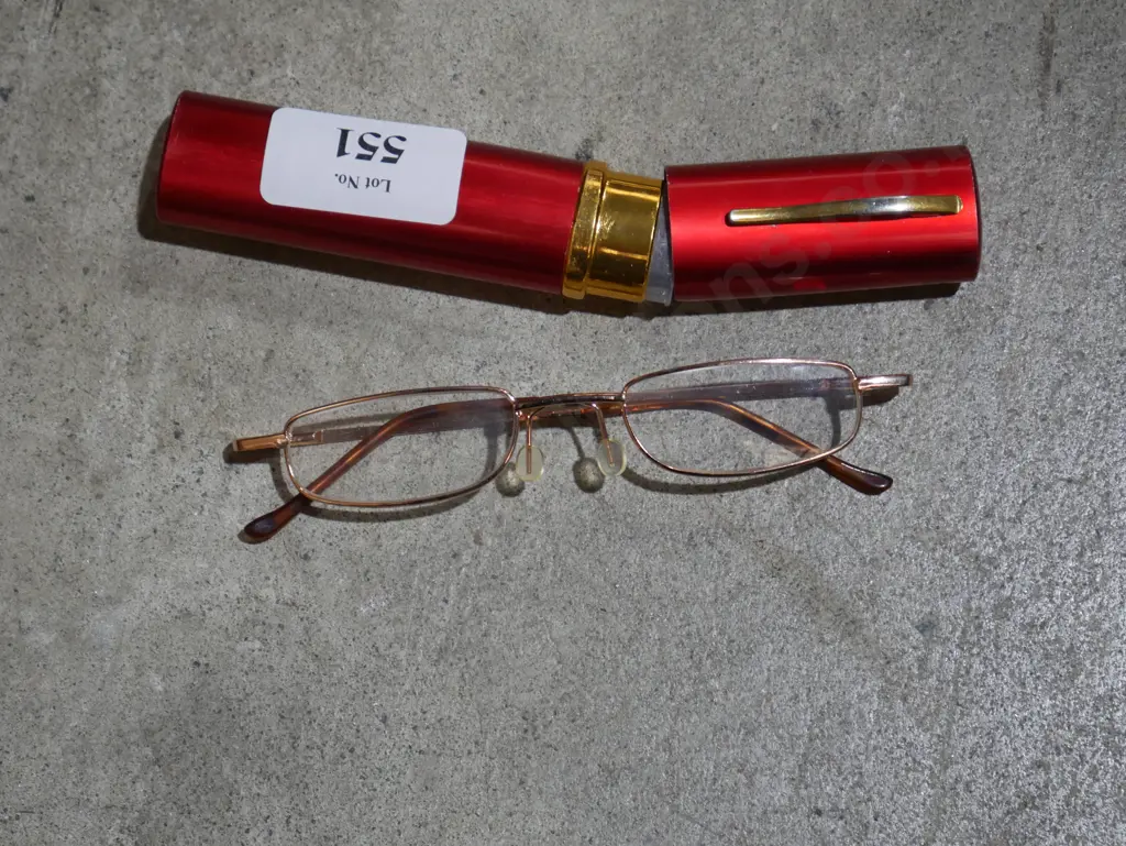 Pair of glasses Image 1++