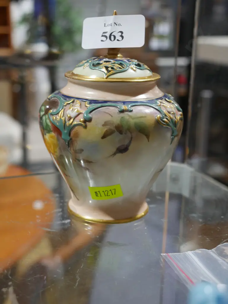 Royal Worcester lidded urn Image 1++