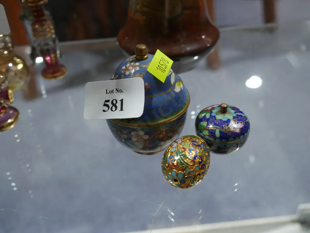 Clossonie lidded pots and egg Image 1++