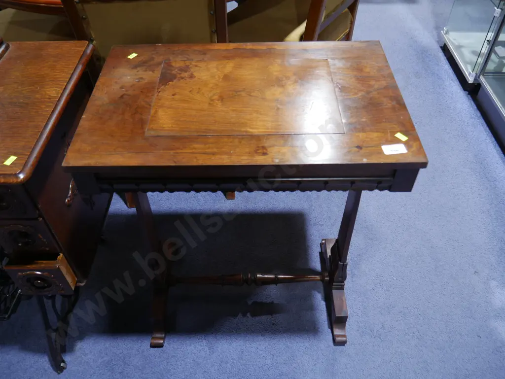 Sewing work table Image 1++