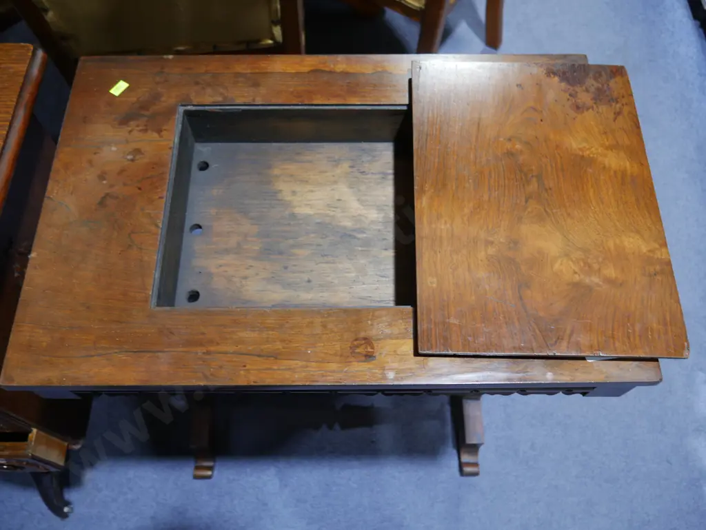 Sewing work table Image 1++