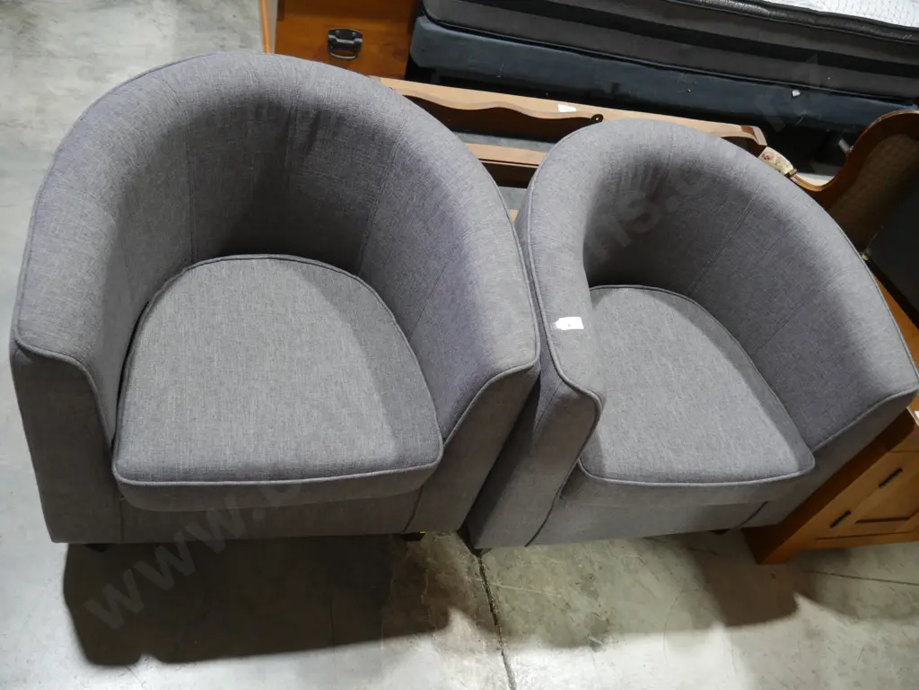 2 tub chairs Image 1++