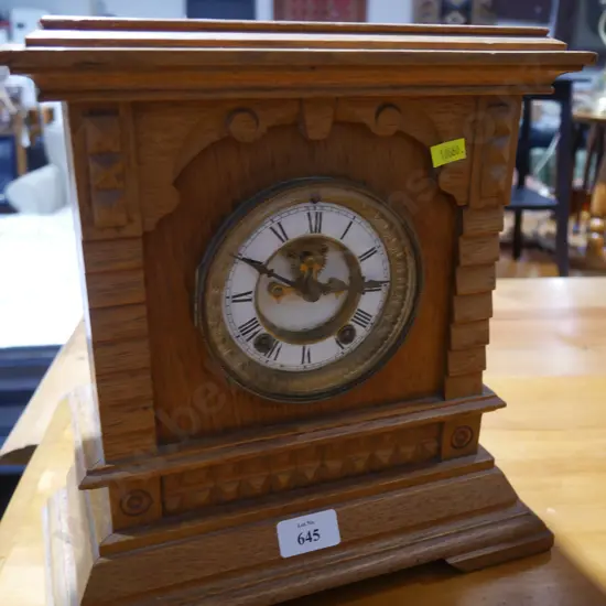 Mantle clock