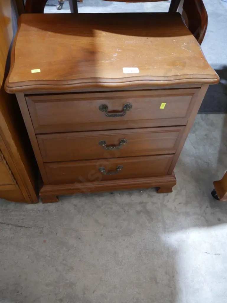 Bedside drawers Image 1++