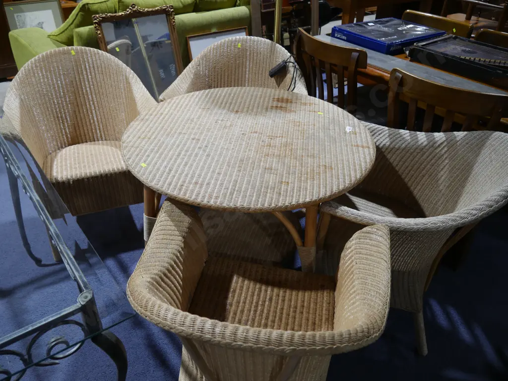 Lusty Lloyd loom table and four chairs Image 1++