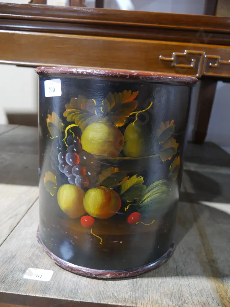 Wooden wastepaper basket Image 1++