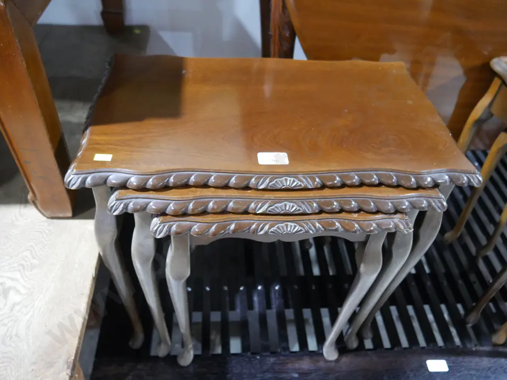 Nest of 3 rope edge tables Image 1++