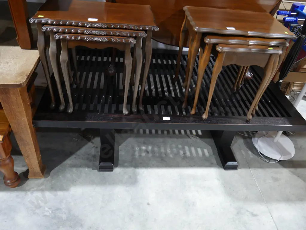 Large coffee table Image 1++