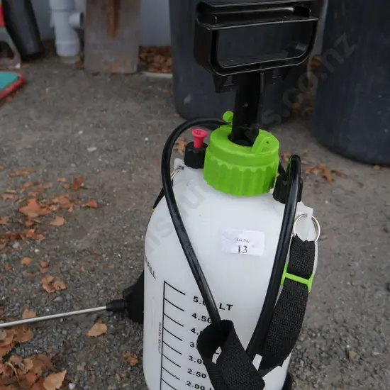 Garden sprayer