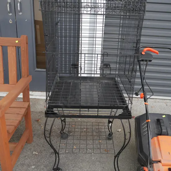Bird cage on stand