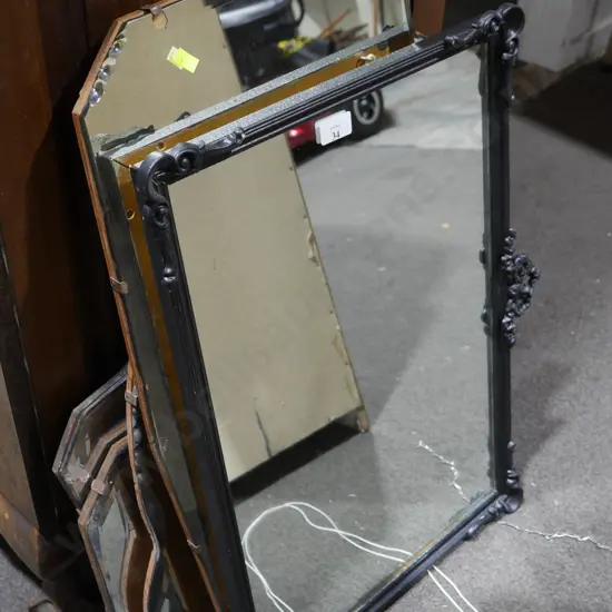 Selection of wall mirrors